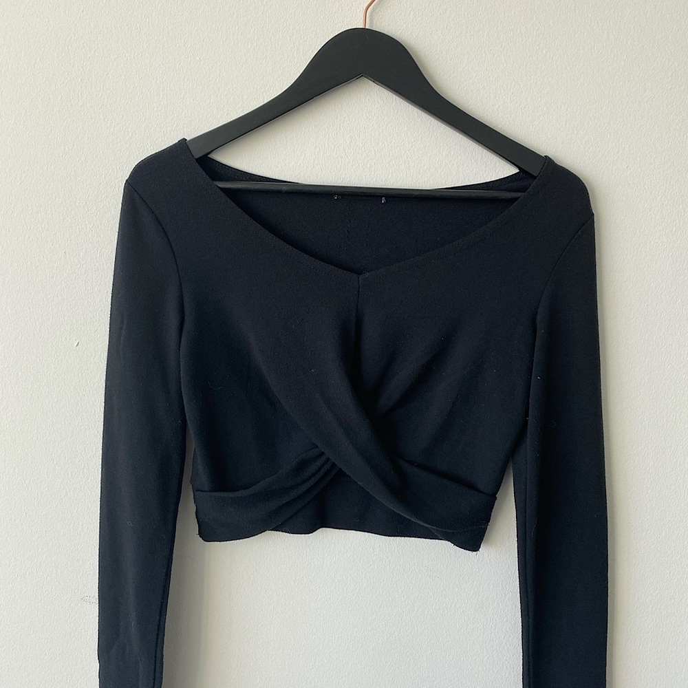 Black twisted crop top
